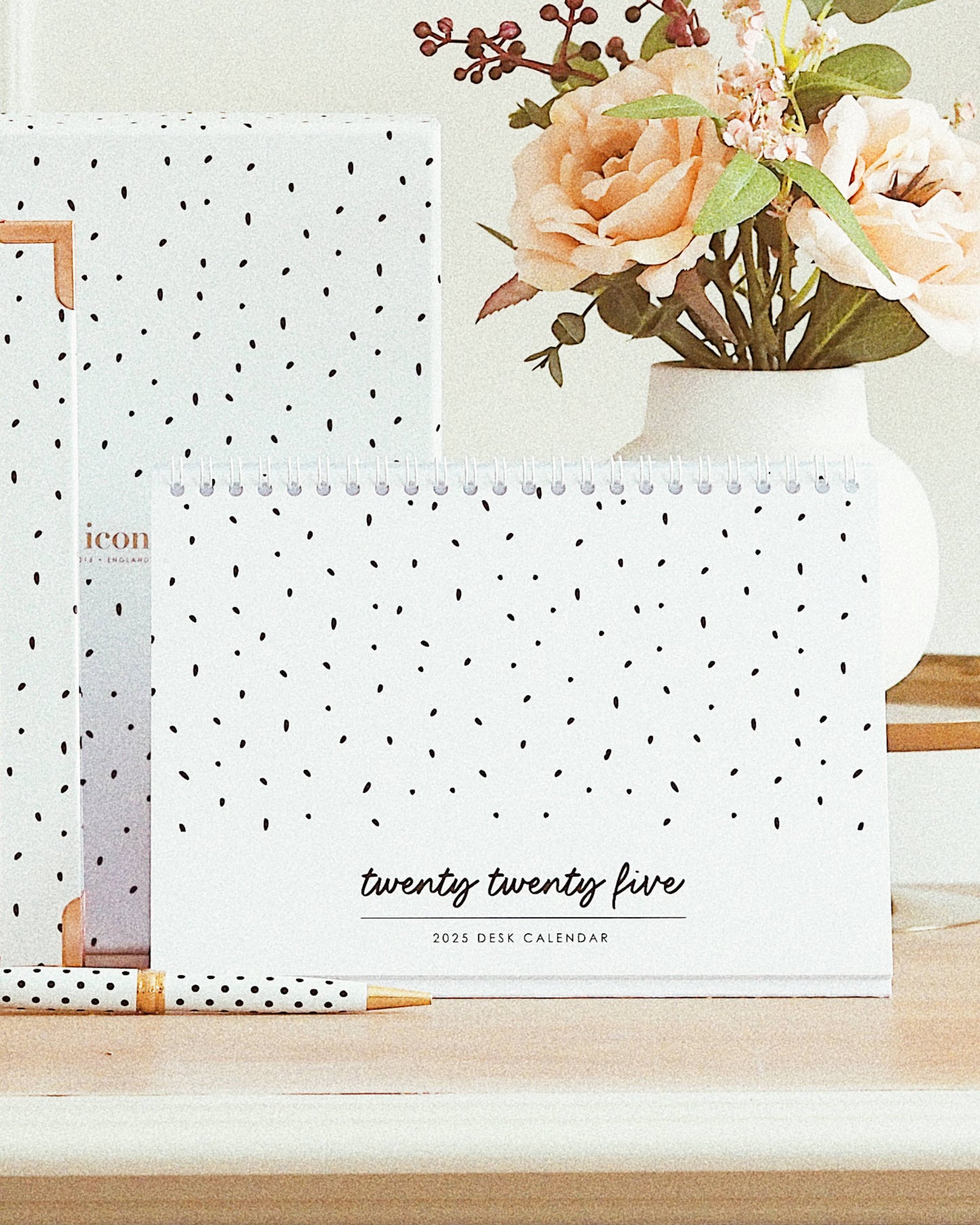 Christmas Gifts For Her - 2025 Life Planner Gift Set - Speckle