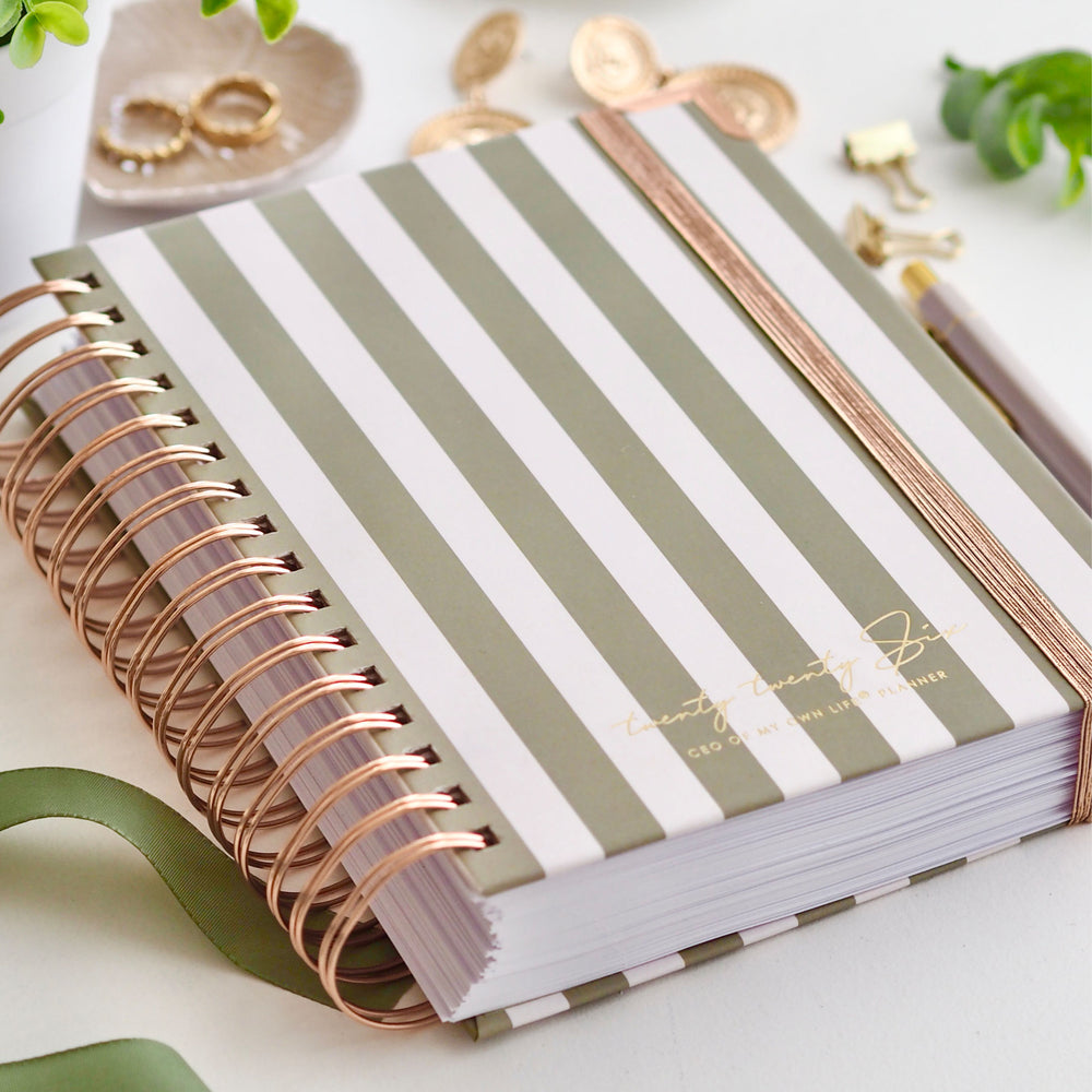 
                  
                    2026 Daily Life Planner - CEO of My Own Life® Planner - ella iconic - Olive
                  
                