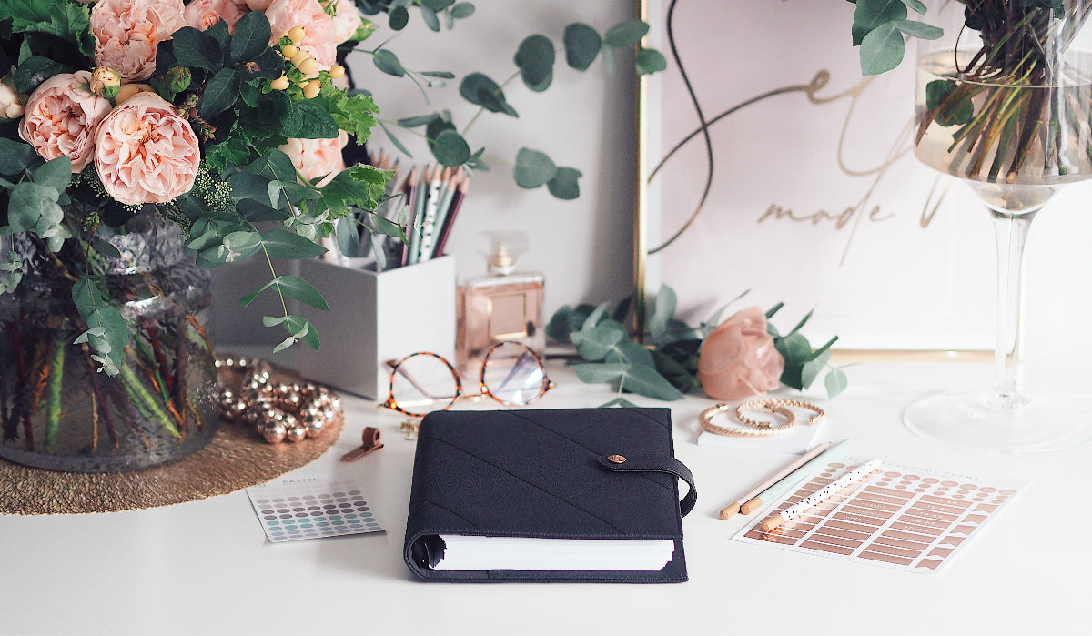 CEO of My Own Life® planner, A5 ring binder agenda - ella iconic® UK