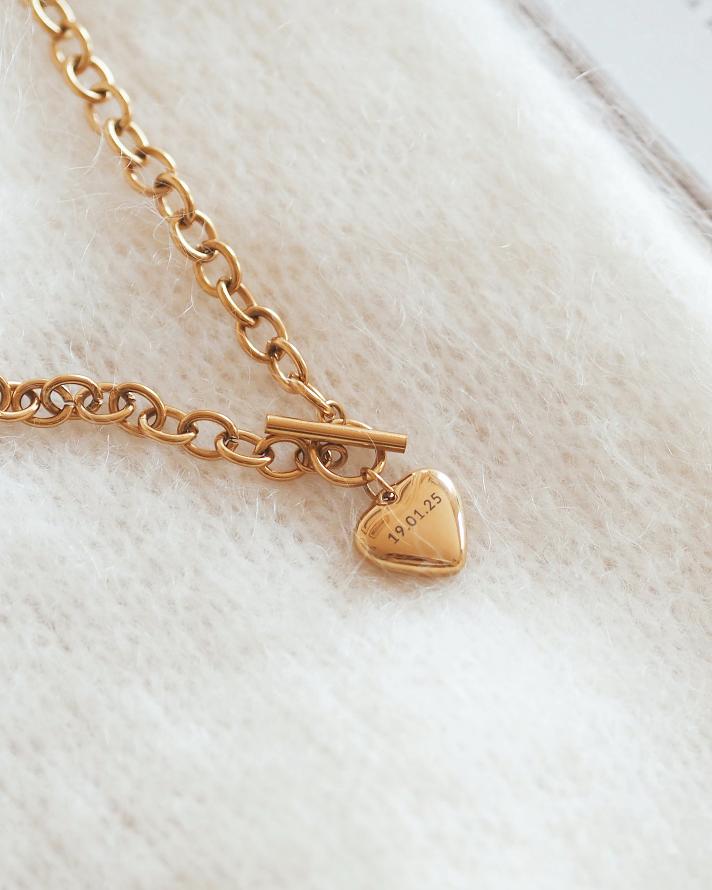 Personalised Women's Engraved Jewellery - Double Side Personalised Engravable Gold Heart Pendant Necklace - ella iconic®