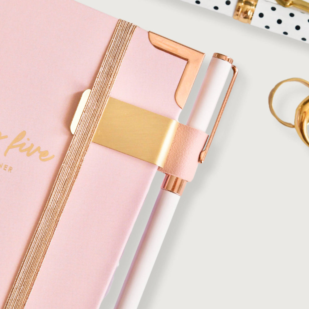 
                  
                    Rose-rose_gold-black_gel_ink_pen-ellaiconic
                  
                